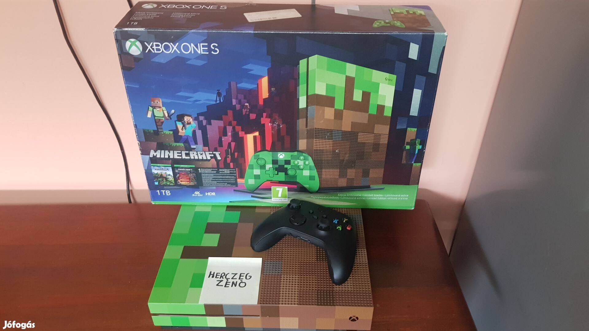 Xbox one S minecraft edition 1tb