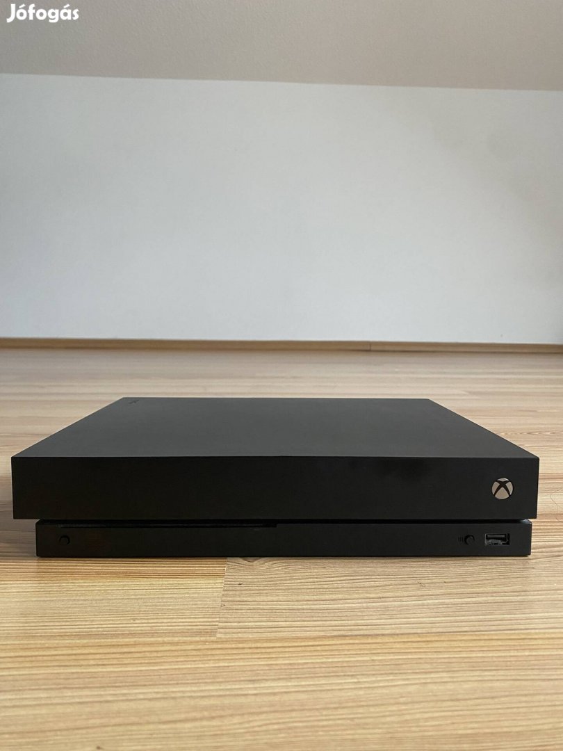 Xbox one X (1TB) + kontroller