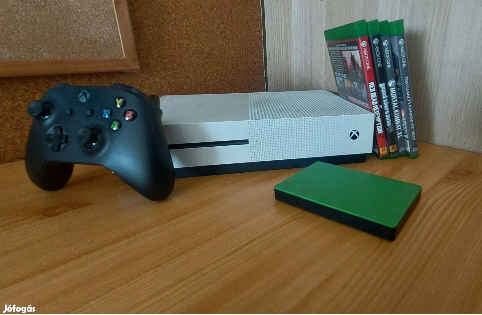 Xbox one s + kontroller + 2TB-os külső tárhely + játékok