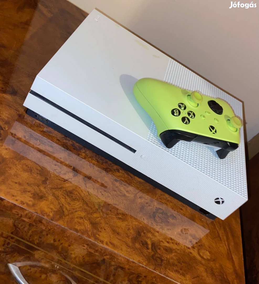 Xbox one s /series x controllerel