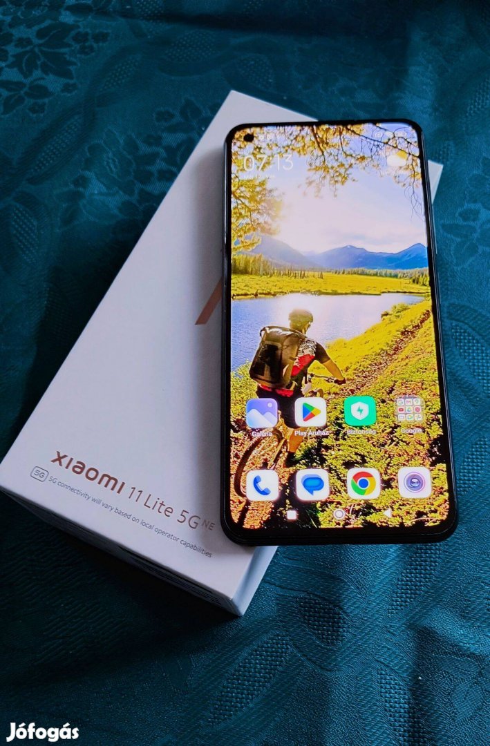 Xiaomi 11Lite 5G NE 8/256 DS eladó