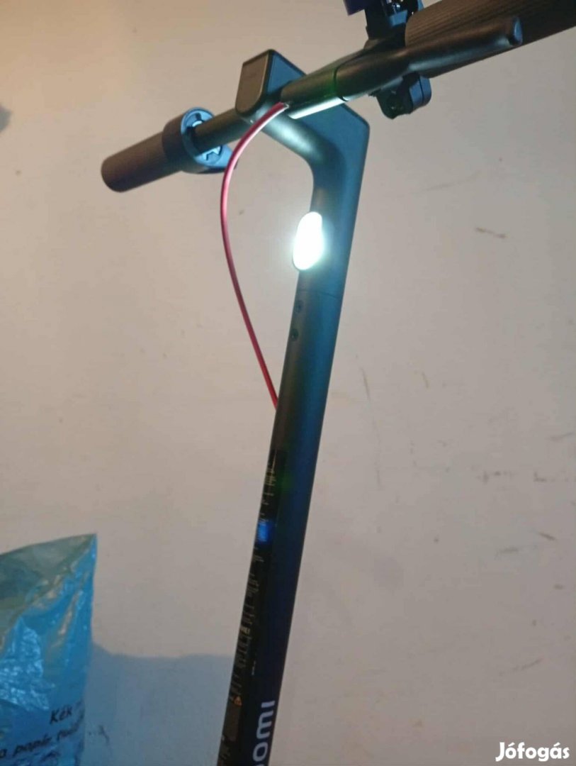Xiaomi 4 elektromos roller