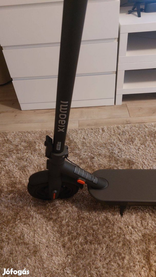 Xiaomi Electric Scooter 4 Pro (2nd gen) elektromos roller: doboz, szám