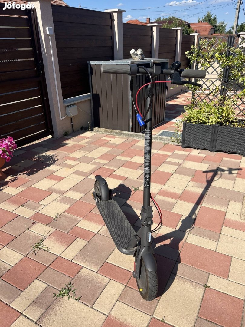 Xiaomi Electric Scooter 4 eladó