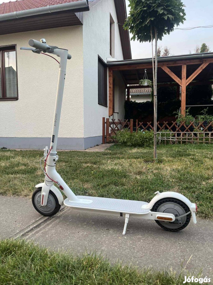 Xiaomi Elektromos Roller 3 Lite