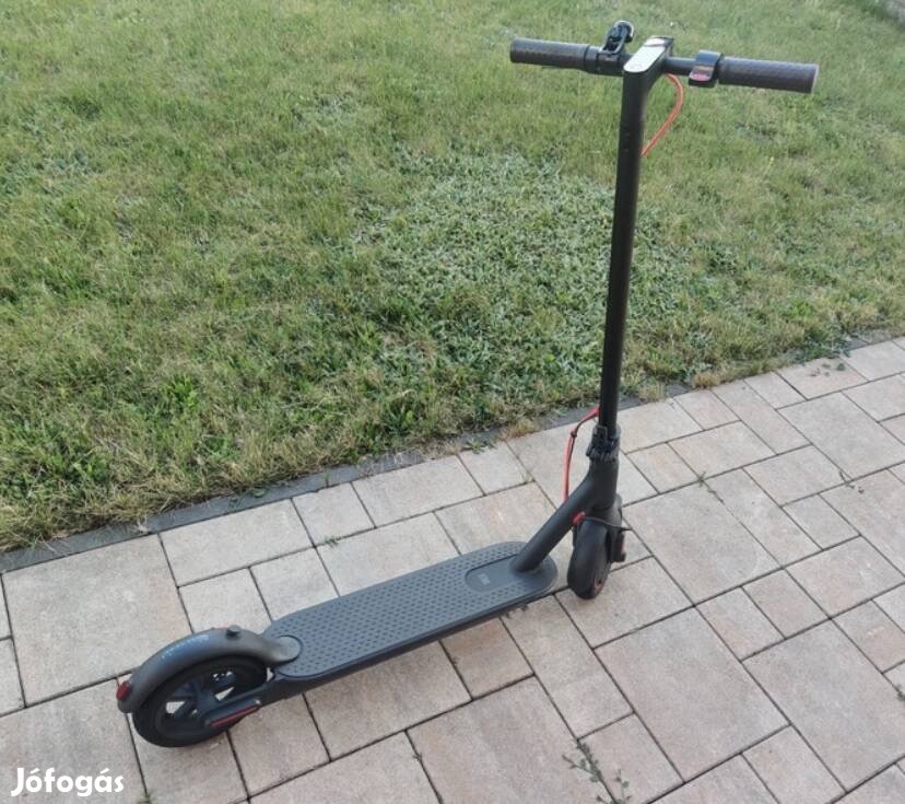 Xiaomi M365 Elektromos Roller