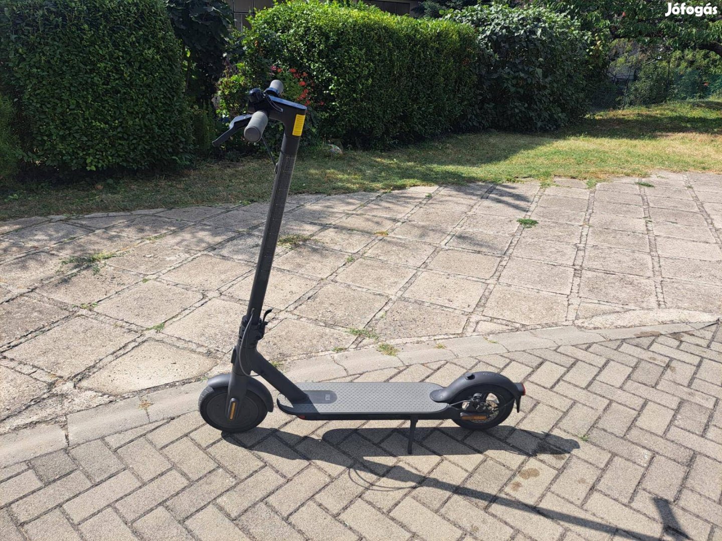 Xiaomi Mi Electric Scooter Essential elektromos roller