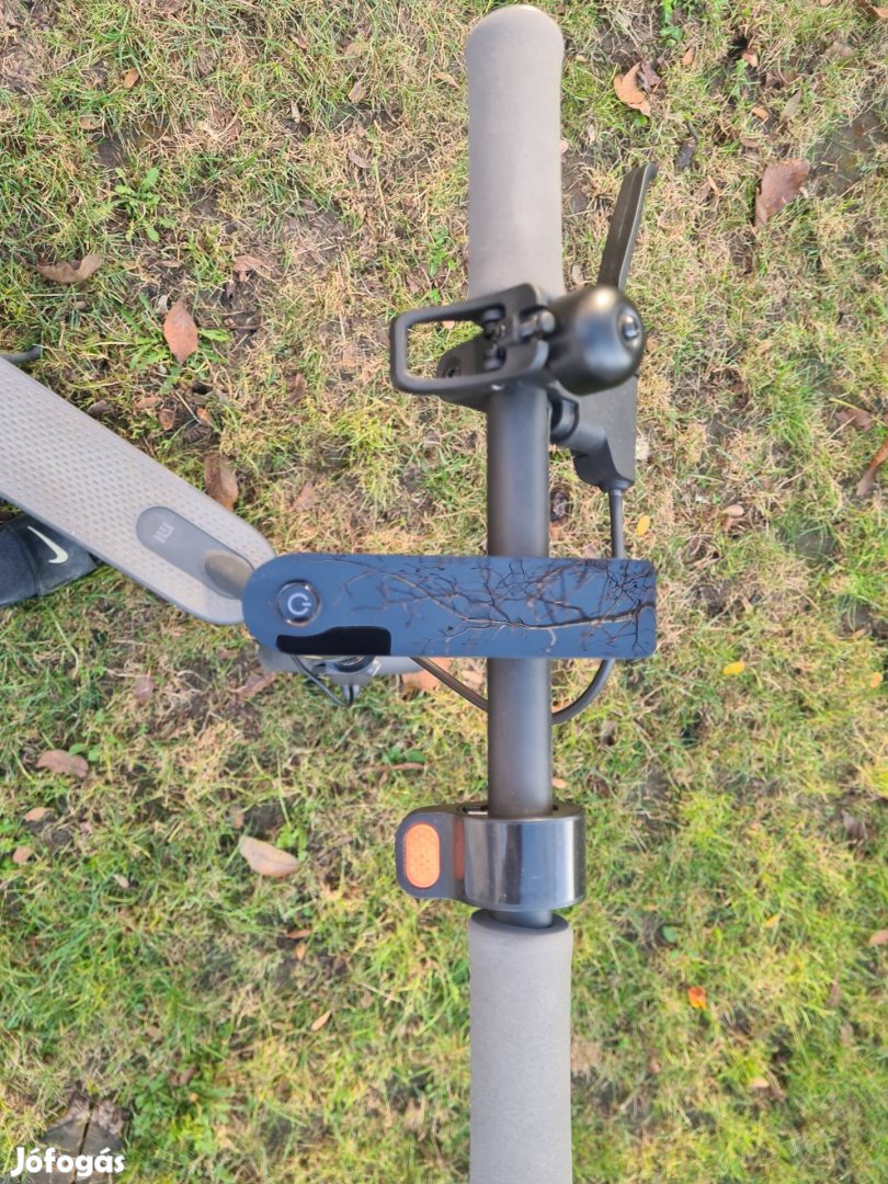 Xiaomi electric scooter essential