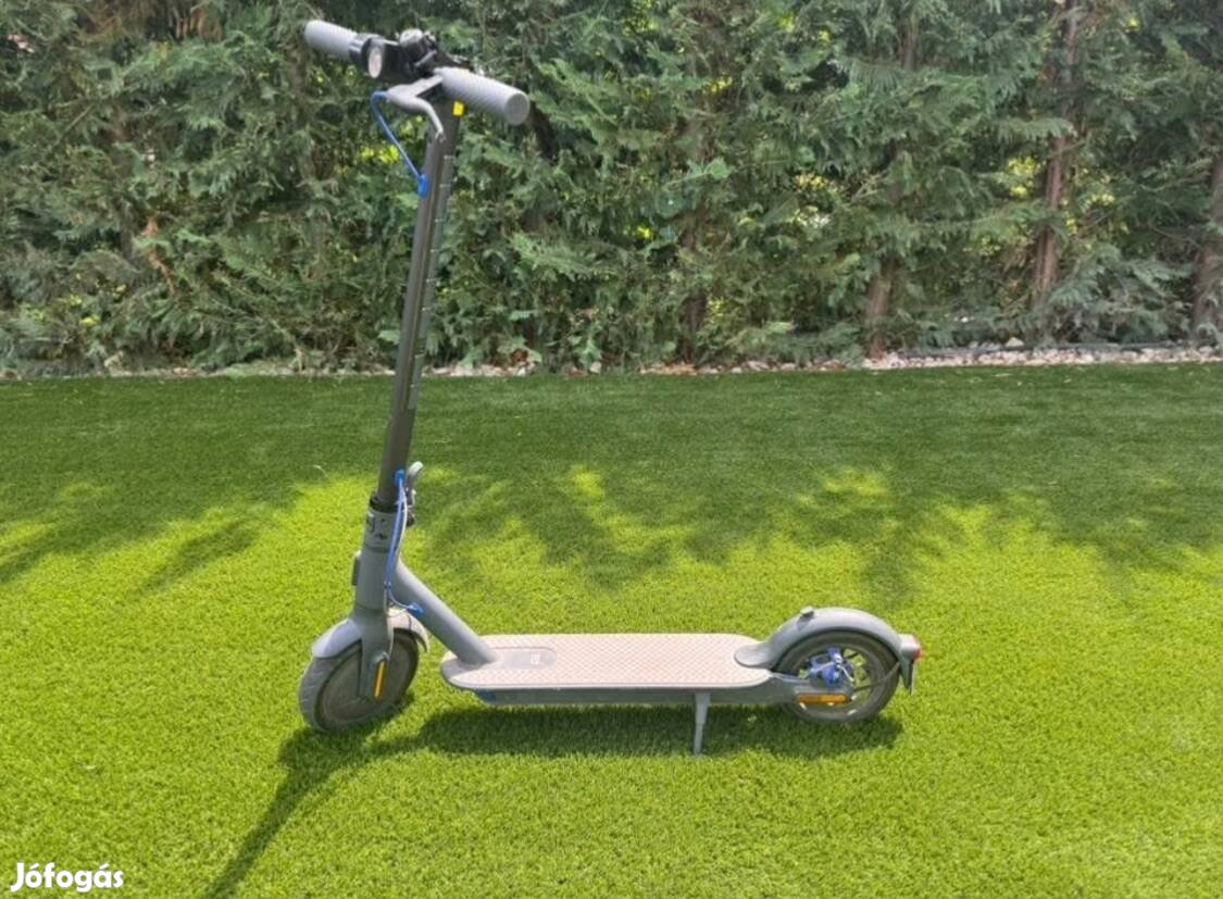 Xiaomi elektromos roller (Mi Electric Scooter 3)