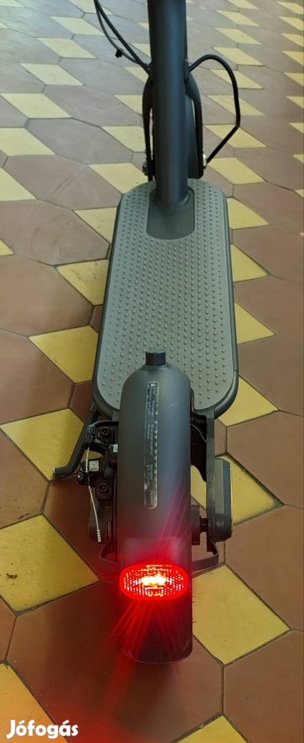 Xiaomi elektromos roller, riasztóval, hibátlan akku!