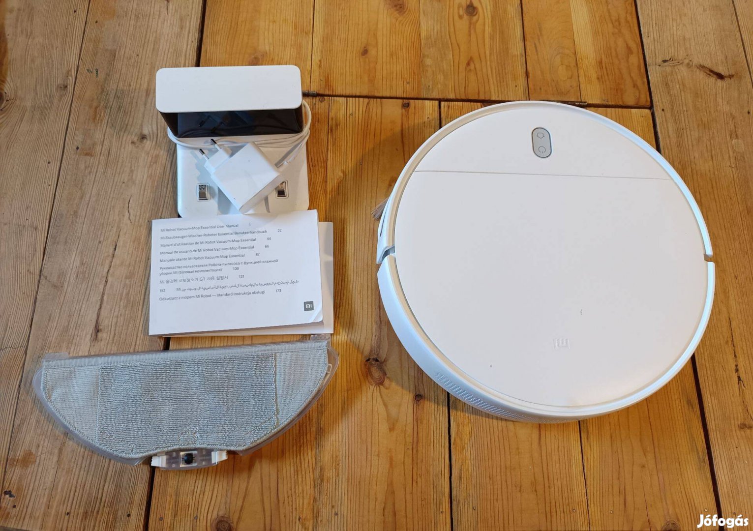 Xiaomi vacuum mop essential robotporszívó feltörlőfunkcióval