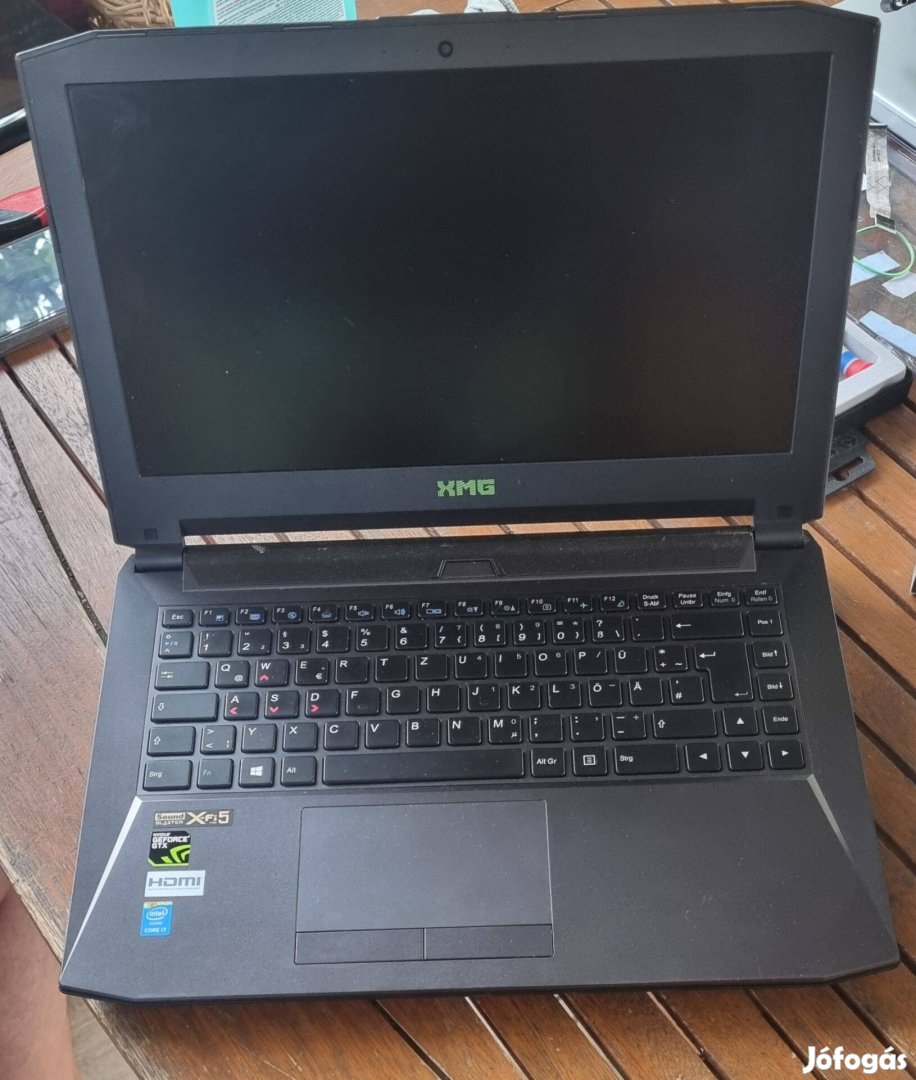 Xmg P406 gamer alaplaphibás laptop alkatrésznek