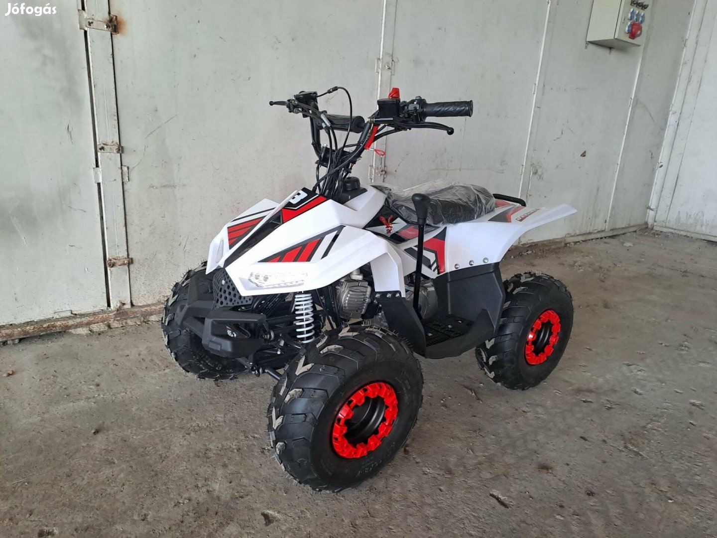 Xmotos 110ccm Quad. új! LED. Automata! 7 kerekek!