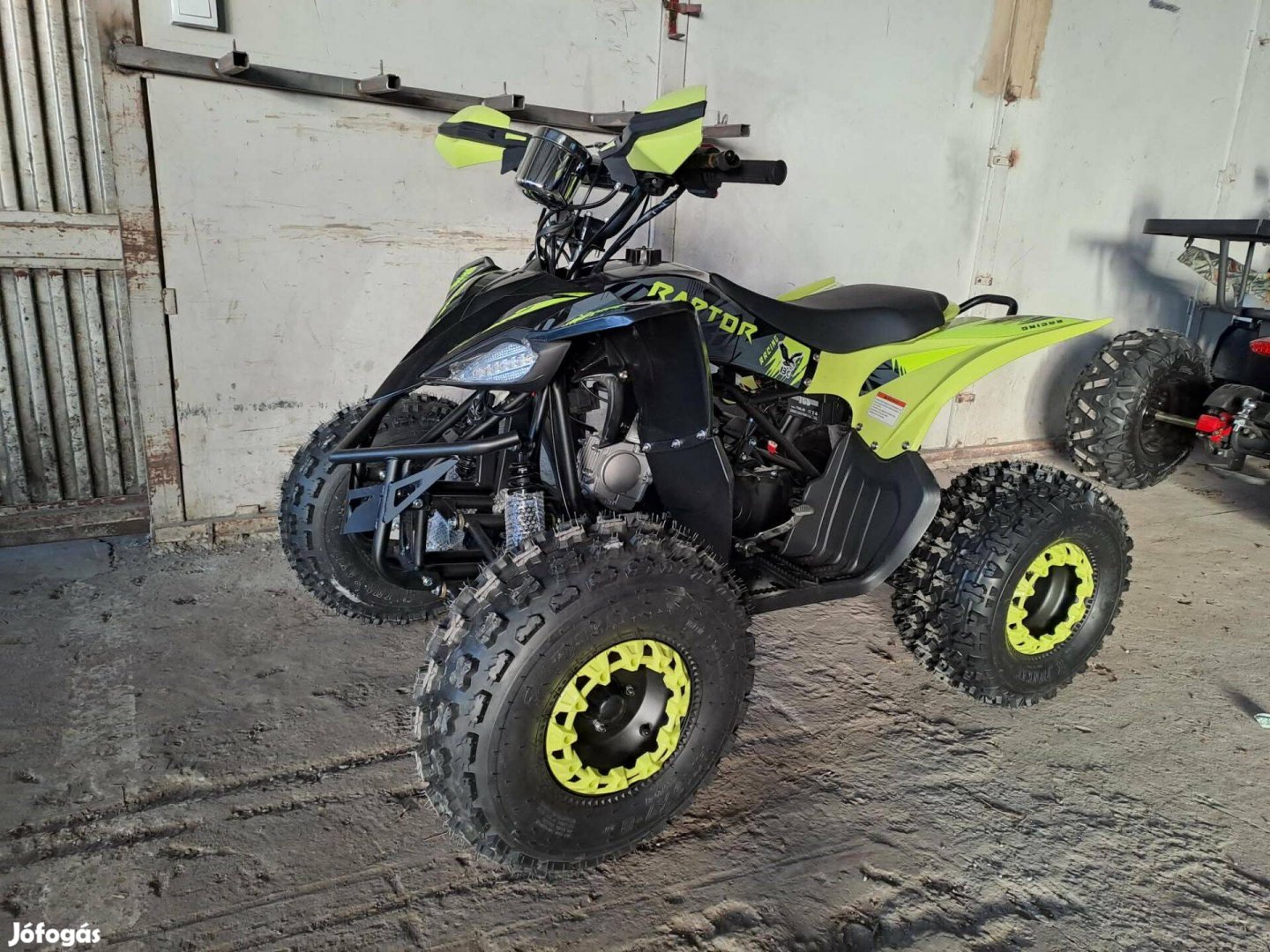 Xmotos 125ccm Quad. új! LED