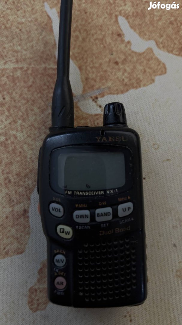 Yaesu vx1 mini adóvevő (Új akkumulátorral!)