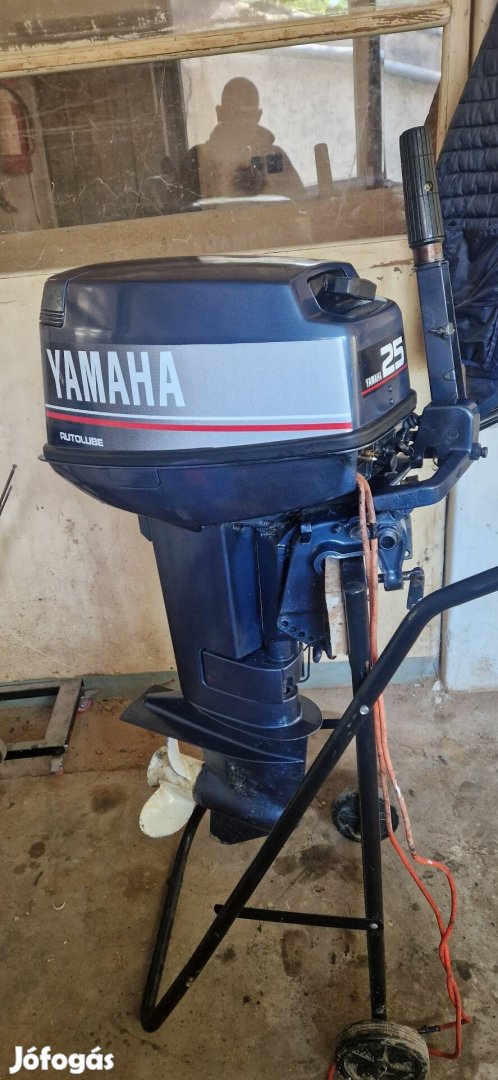 Yamaha 20-25 kétütemű rövid tribes önindítós csónakmotor 