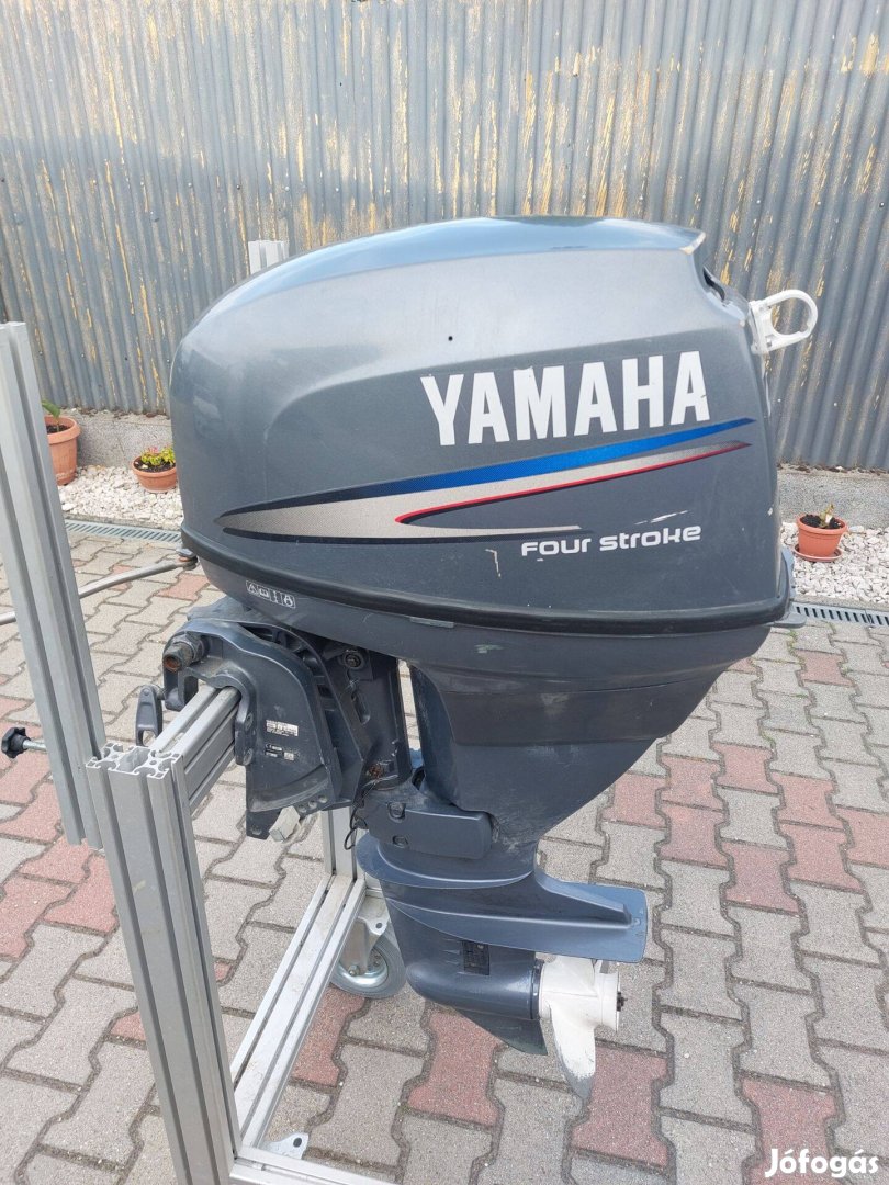 Yamaha 25 LE 4 ütemű csónakmotor