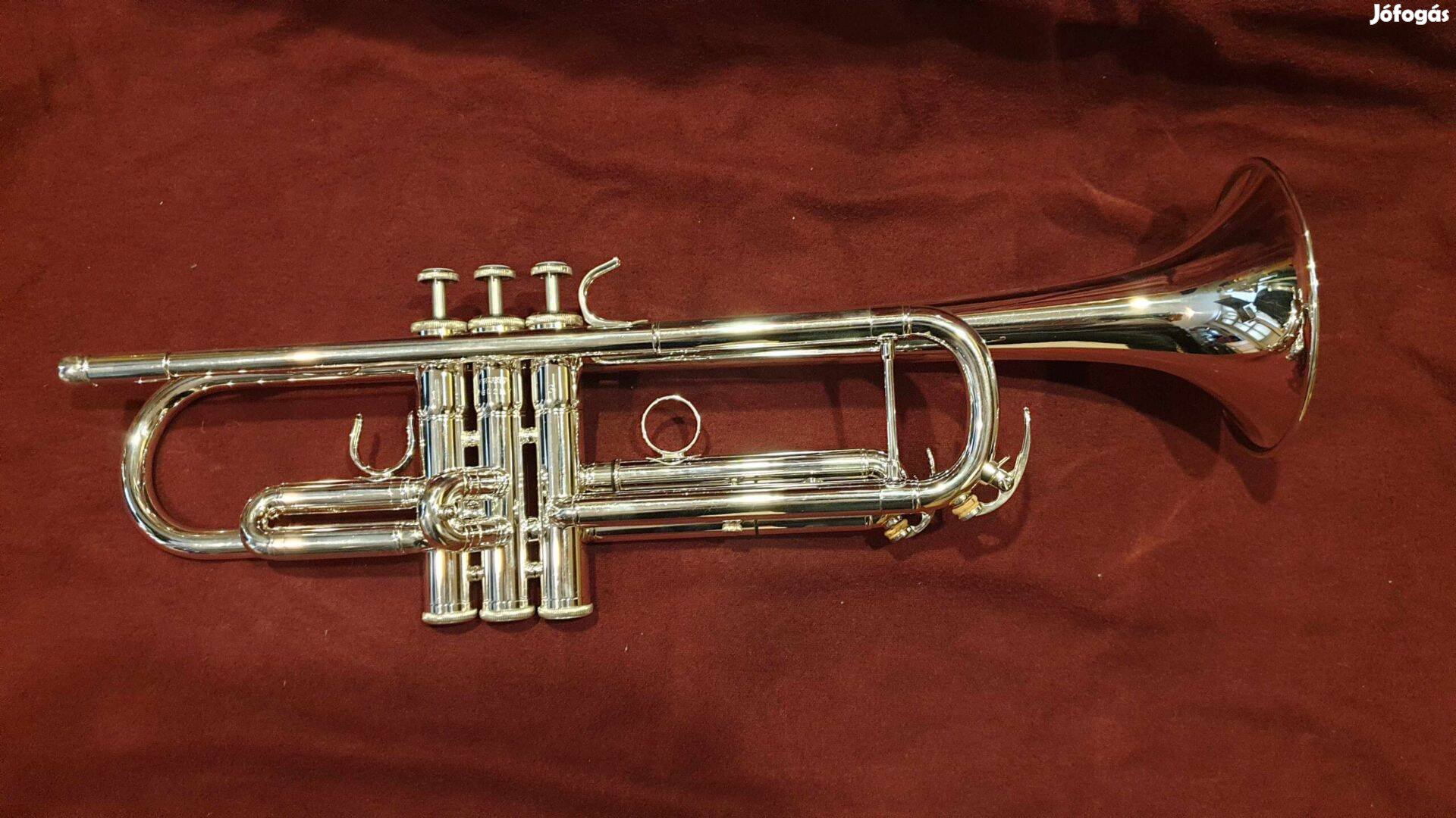 Yamaha 4335S ezüstözött trombita