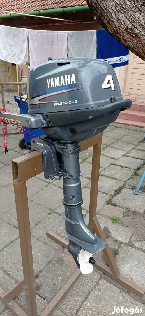 Yamaha 4 lovas 4 ütemű csónakmotor 