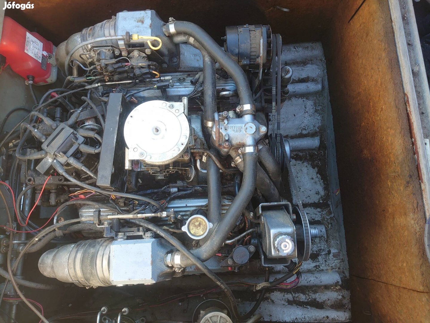Yamaha 5.7 V8 hajómotor belmotor motor