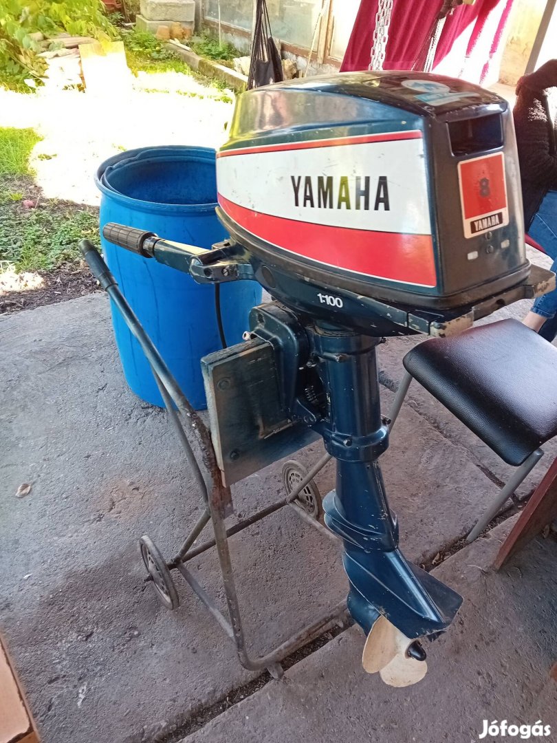 Yamaha 8 LE csónakmotor