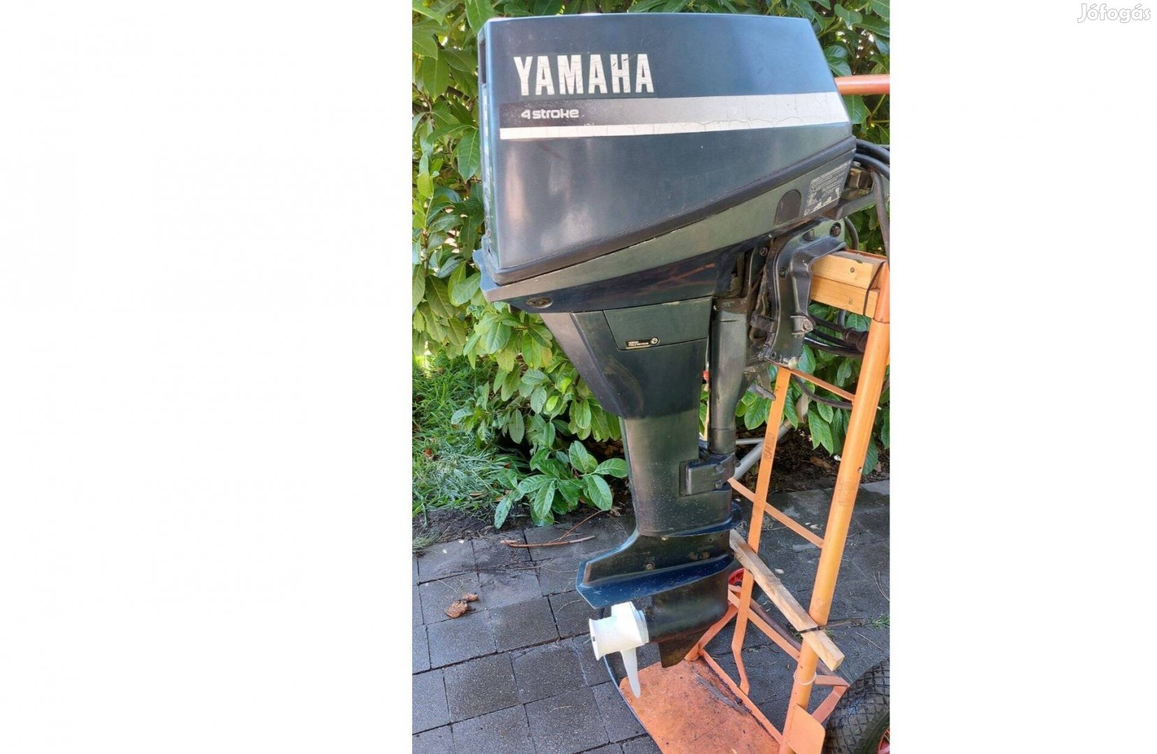 Yamaha 8 lóerős, önindítós csónakmotor