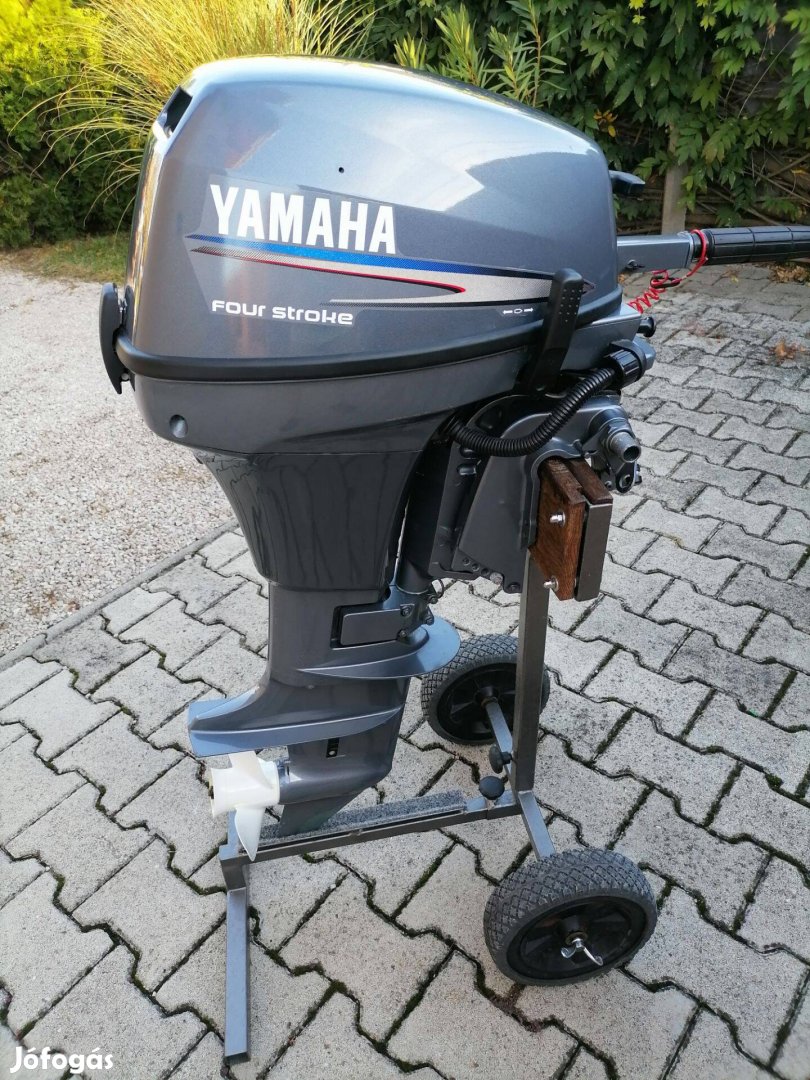 Yamaha 9.9 rövid csizmás 4 ütemű csónakmotor