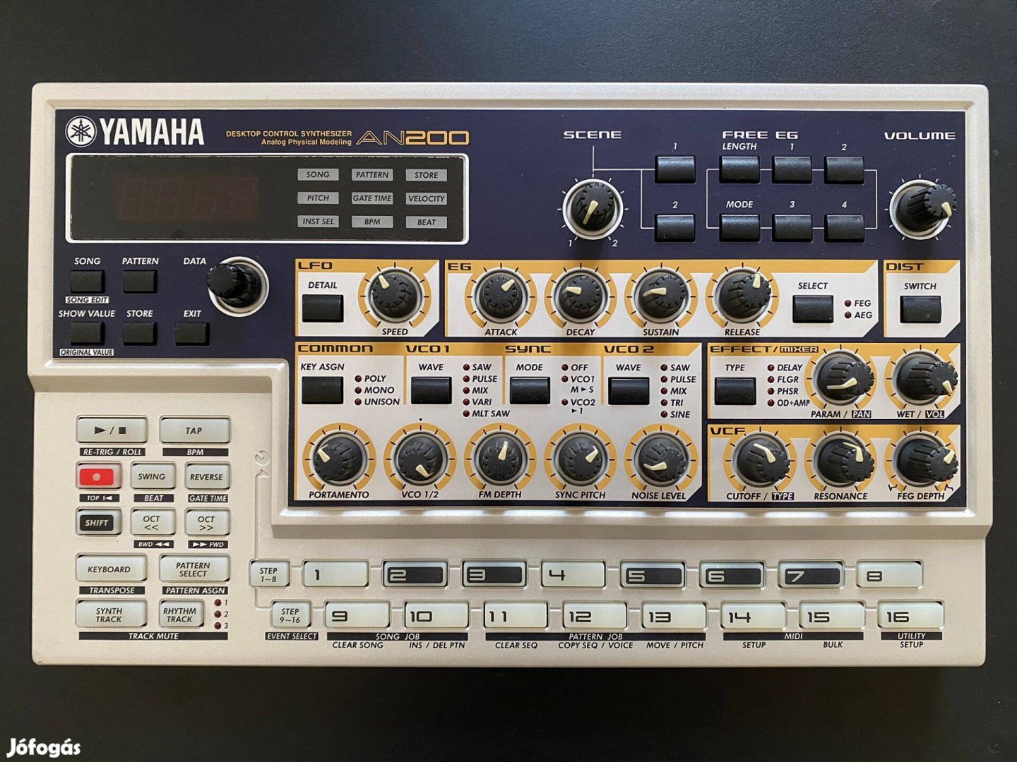 Yamaha AN200 Groovebox, szintetizátor és dobgép egyben