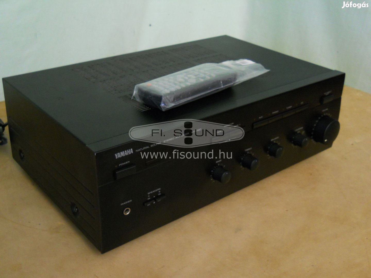 Yamaha AX-390 ,2x60W,8-16 ohm,4 hangfalas sztereo erősítő