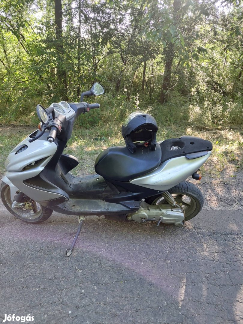 Yamaha Aerox eladó