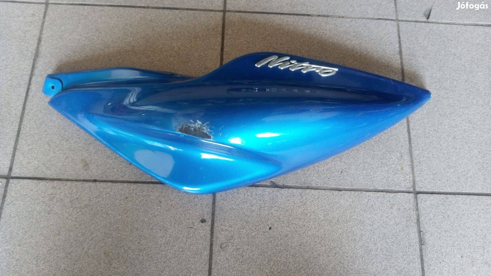 Yamaha Aerox ülés alatti idom bal