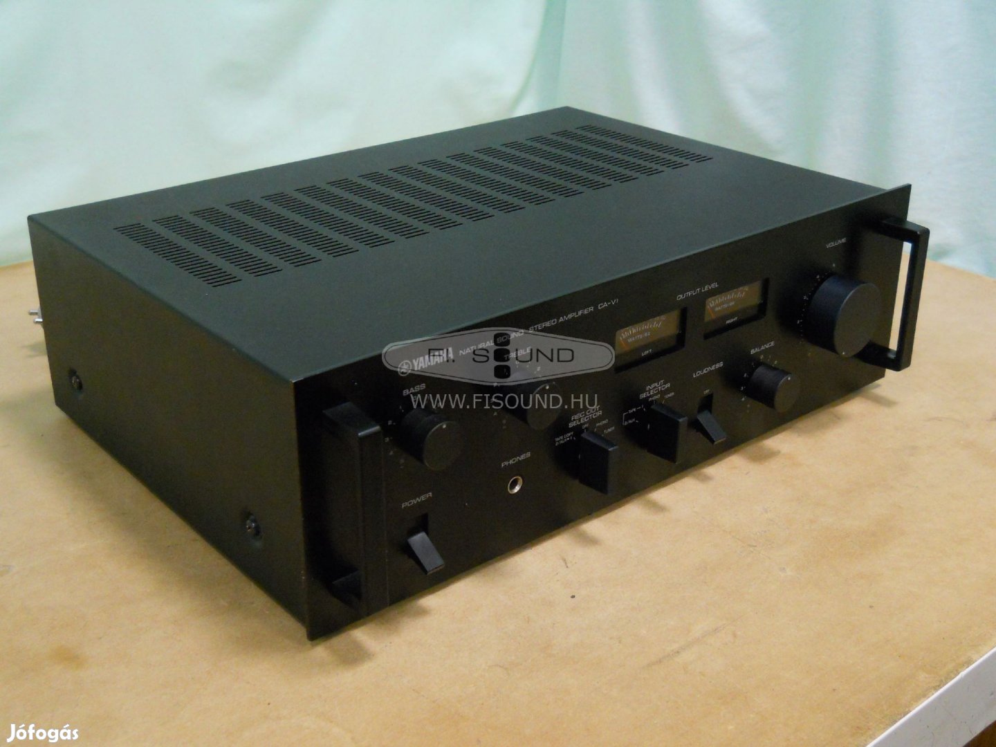 Yamaha CA-V1 ,(2.) 2x100W,4-16 ohm,4 hangfalas sztereo erősítő