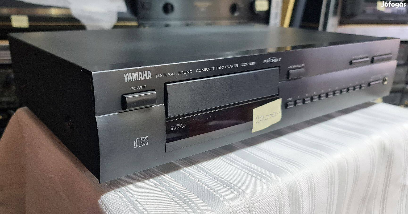 Yamaha CDX-590 asztali cd lejátszó