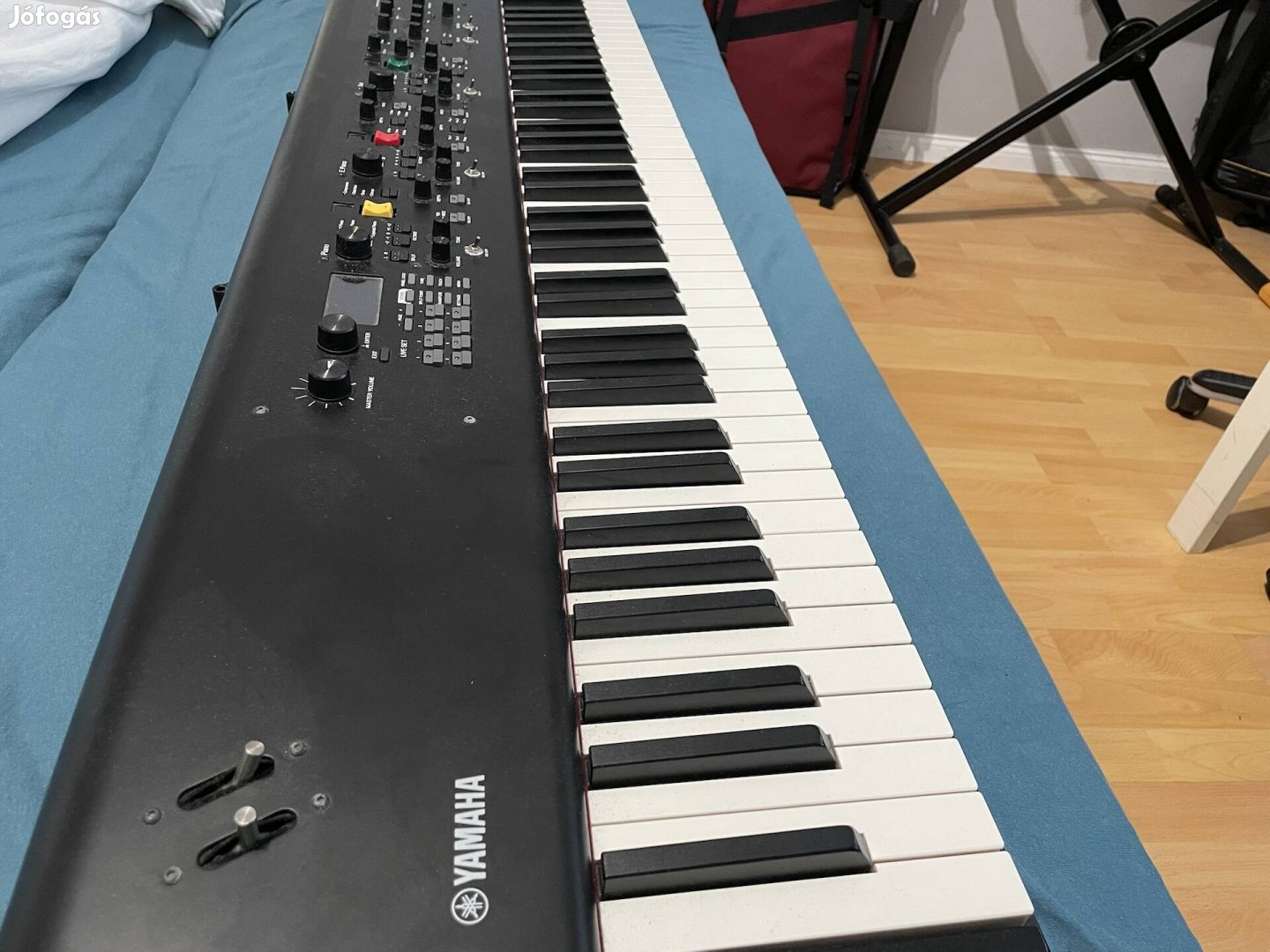 Yamaha CP88 gurulós keményített puha tokkal eladó (Veiger)