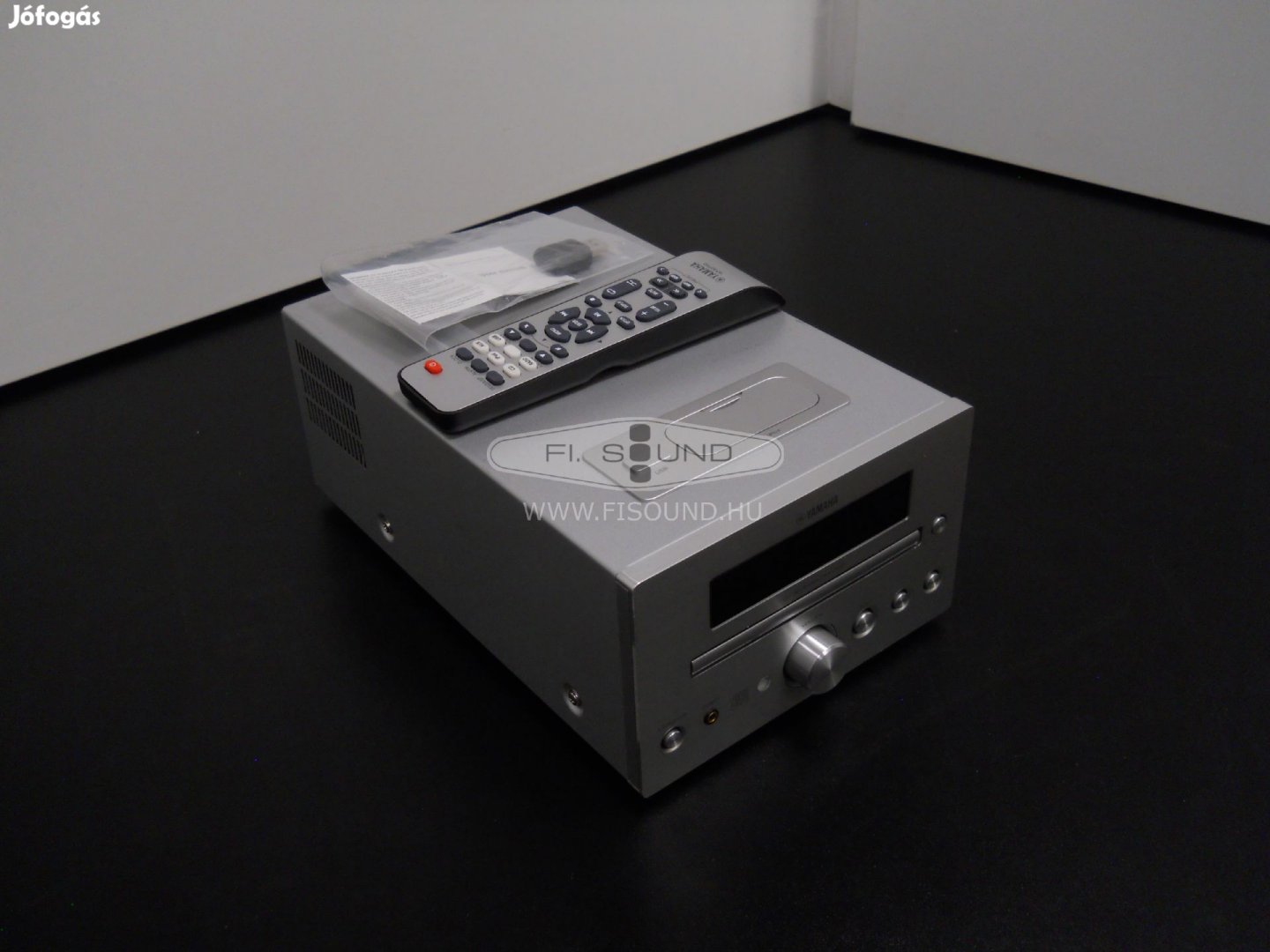 Yamaha CRX-330 ,2x55W,6-16 ohm, 4 hangfalas sztereo erősítő