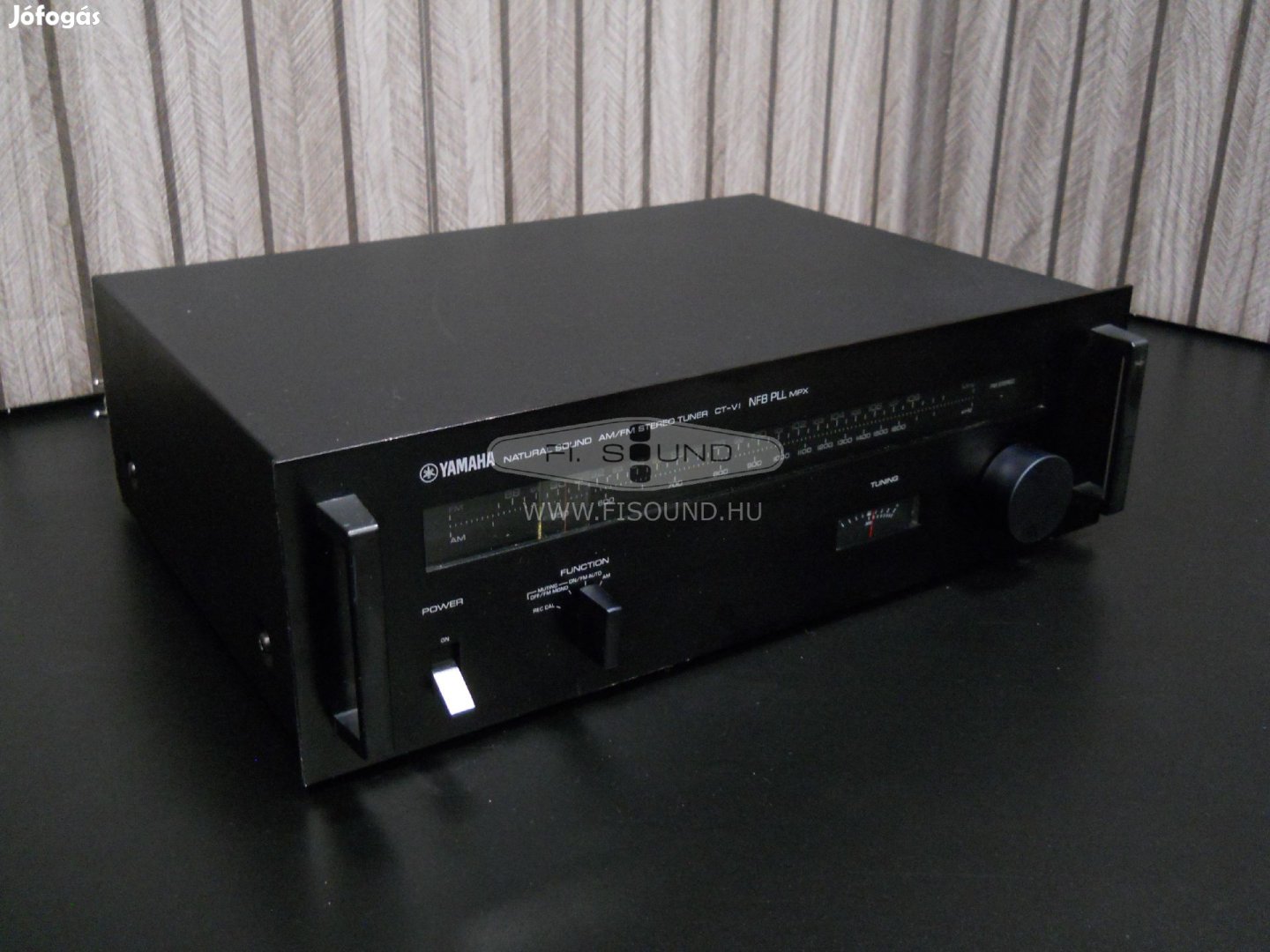 Yamaha CT-V1 , (2.) AM,FM manuális rádió tuner