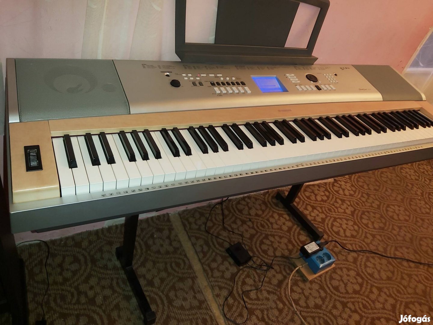Yamaha Dgx-630 Kalapácsmechanikás Digitális Zongora.