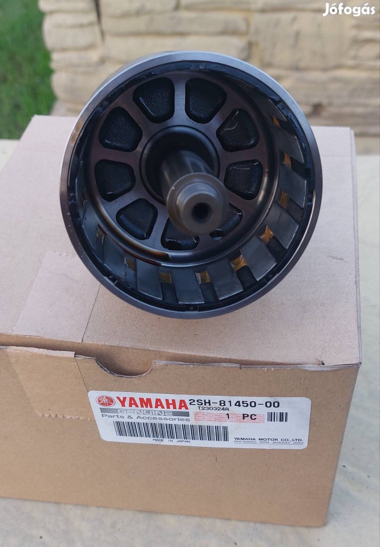 Yamaha FZ1 Generátor forgorész 