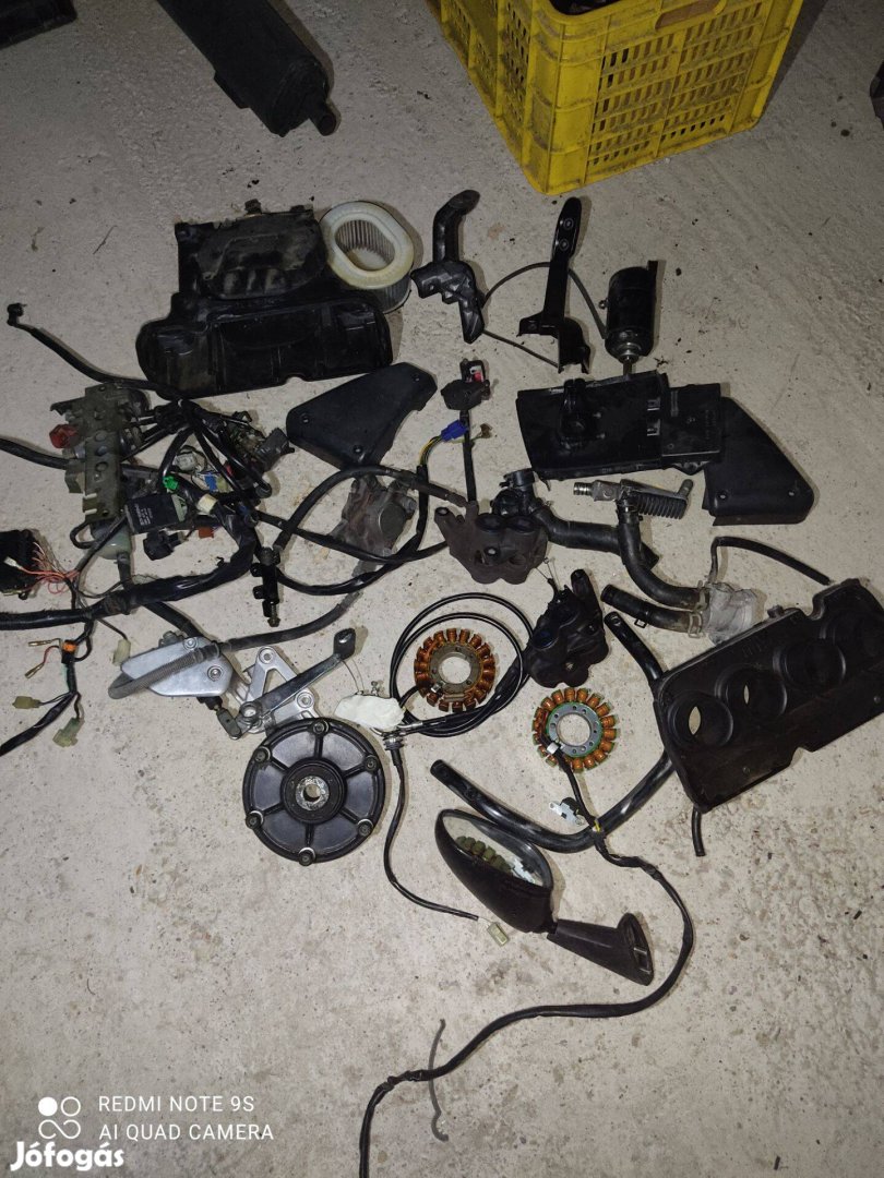 Yamaha Fazer FZ6 Fzs bontott alkatrészek