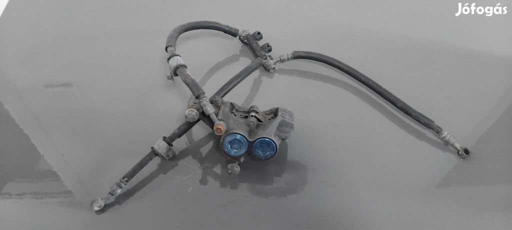 Yamaha Fzs 600 Jobb első féknyereg