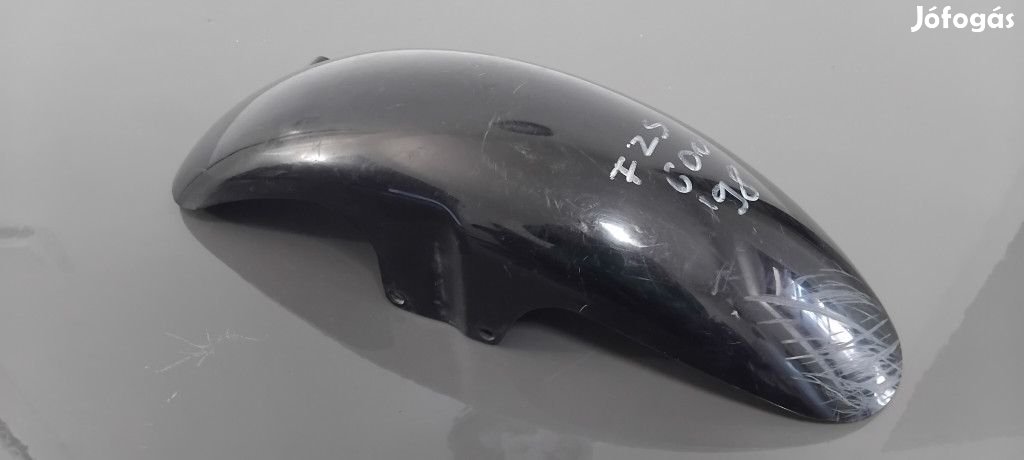 Yamaha Fzs 600 Sárvédő