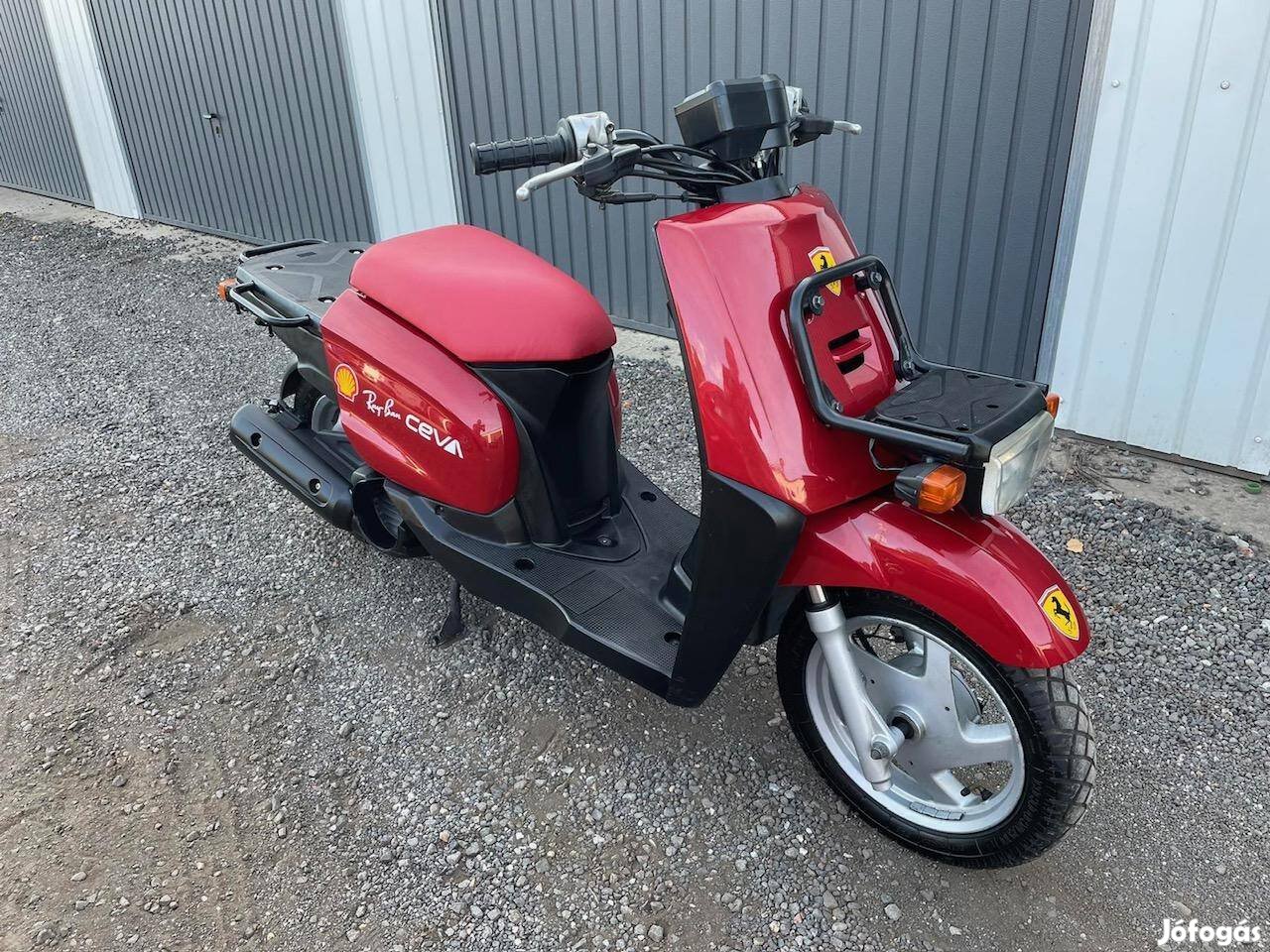 Yamaha Gear 50 4ütemű---gyári állapot---ferrari...