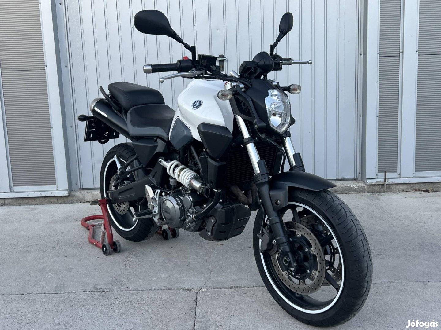 Yamaha MT-03 ..
