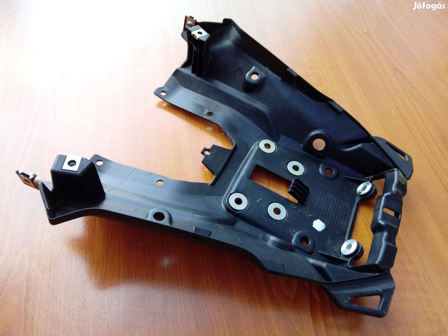 Yamaha MT-07 Hátsó kerék feletti műanyag 08483