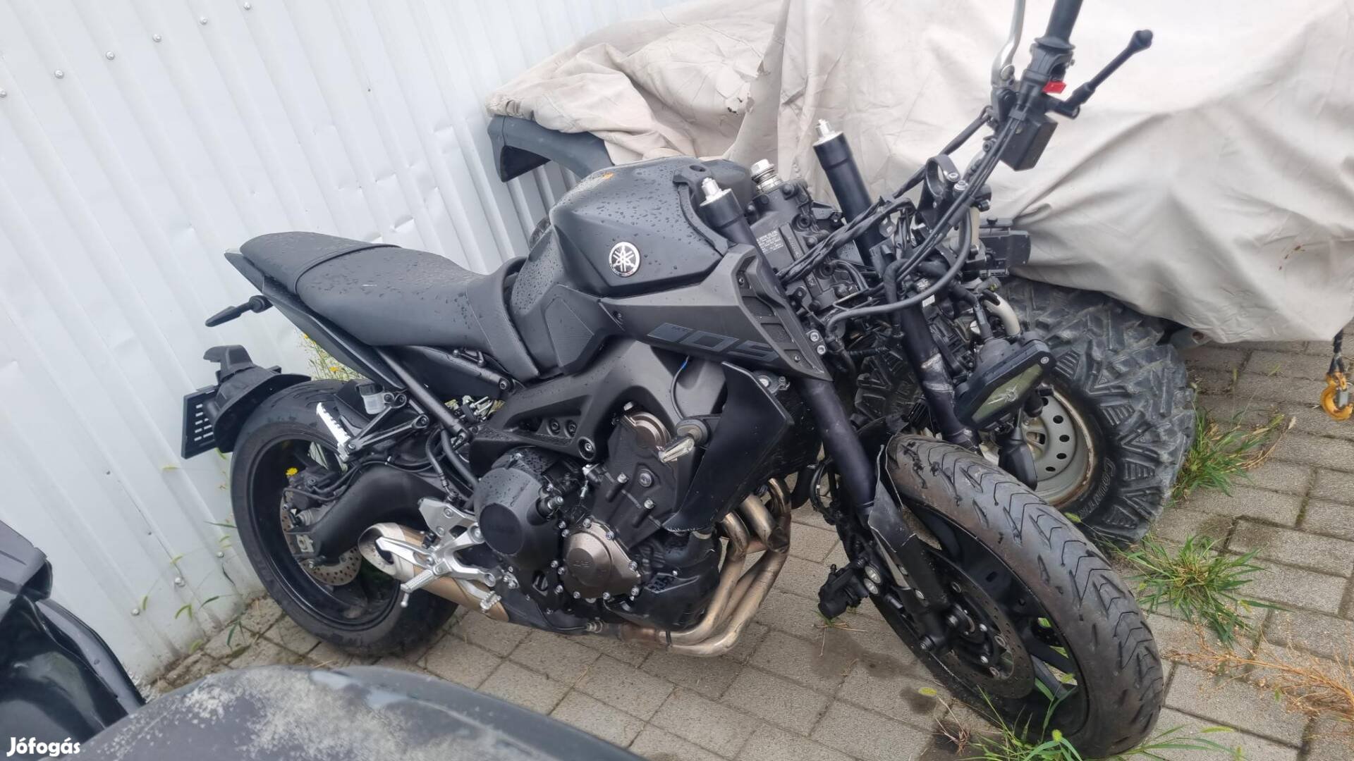 Yamaha MT-07 ..