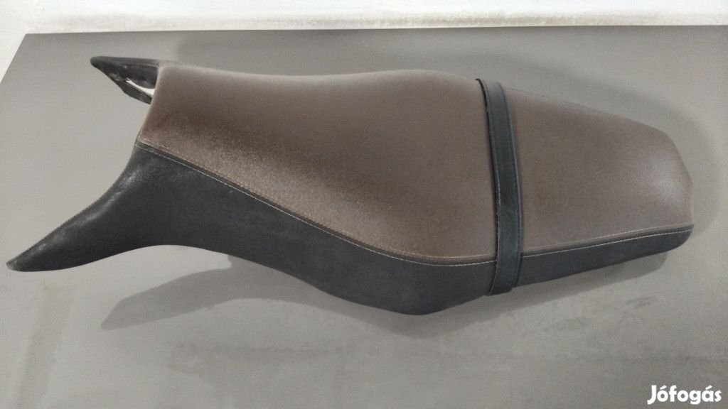 Yamaha MT 09 (2014-2016) - Ülés