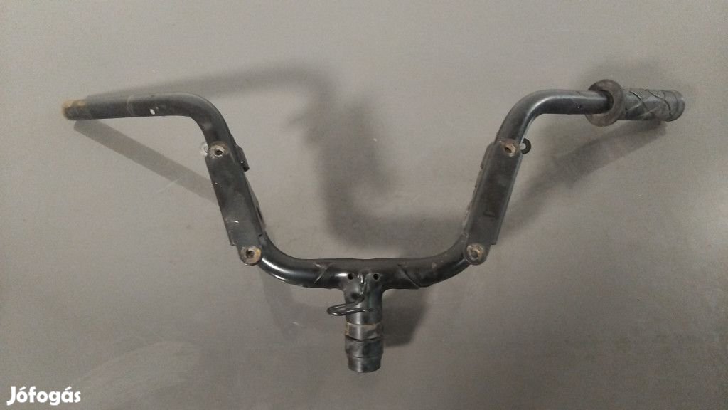 Yamaha Majesty 125 - Kormány