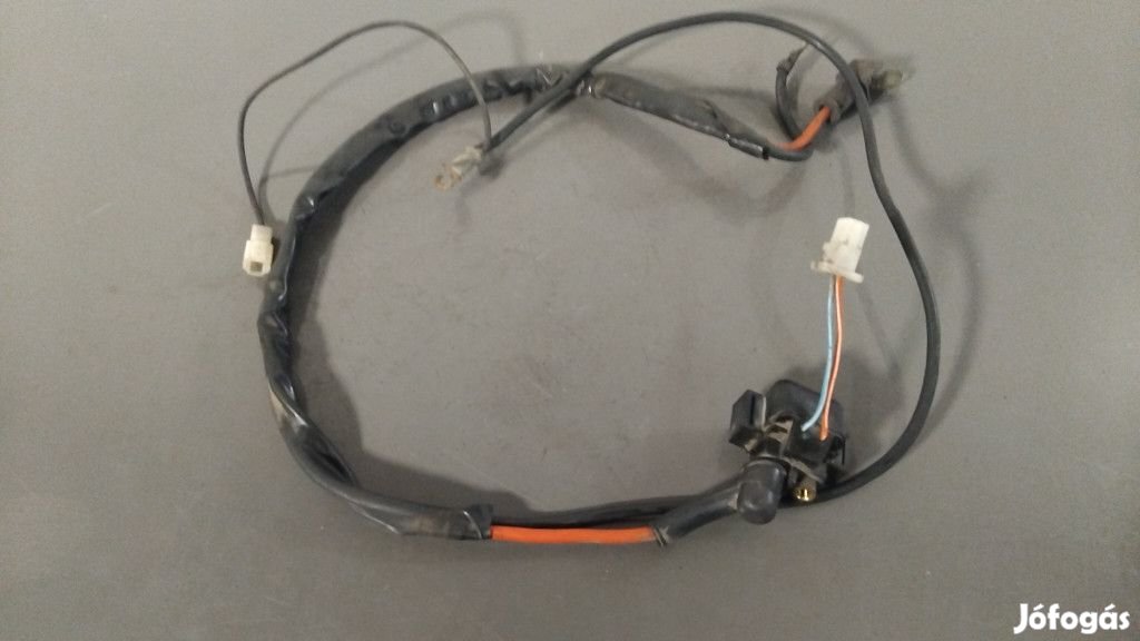 Yamaha Majesty 125 - Önindító relé