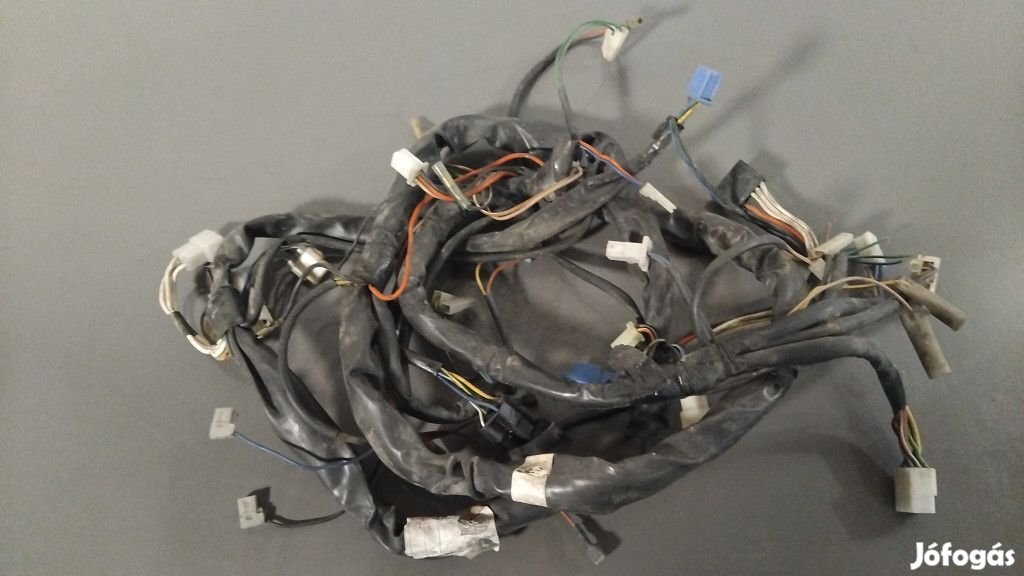 Yamaha Majesty 125 - Vezetékköteg