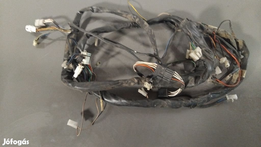 Yamaha Majesty 125 - Vezetékköteg